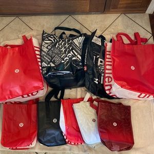 Lot of 9 Lululemon bags in great condition